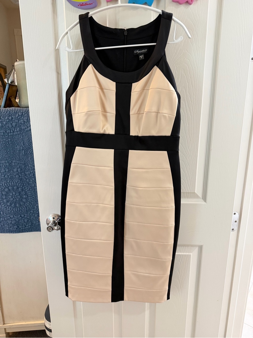 Signature by Sangria Black & Beige Paneled Midi Sheath Dress
